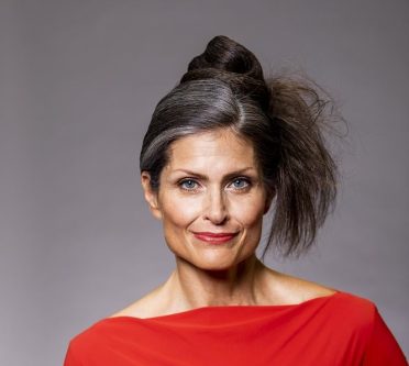 graue Haare Trend damen