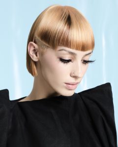Apricot-Blond von Rainbow Room International