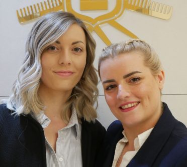 Natalie und Maxyne Lipperts, Inhaberinnen von Lipperts Friseure in München