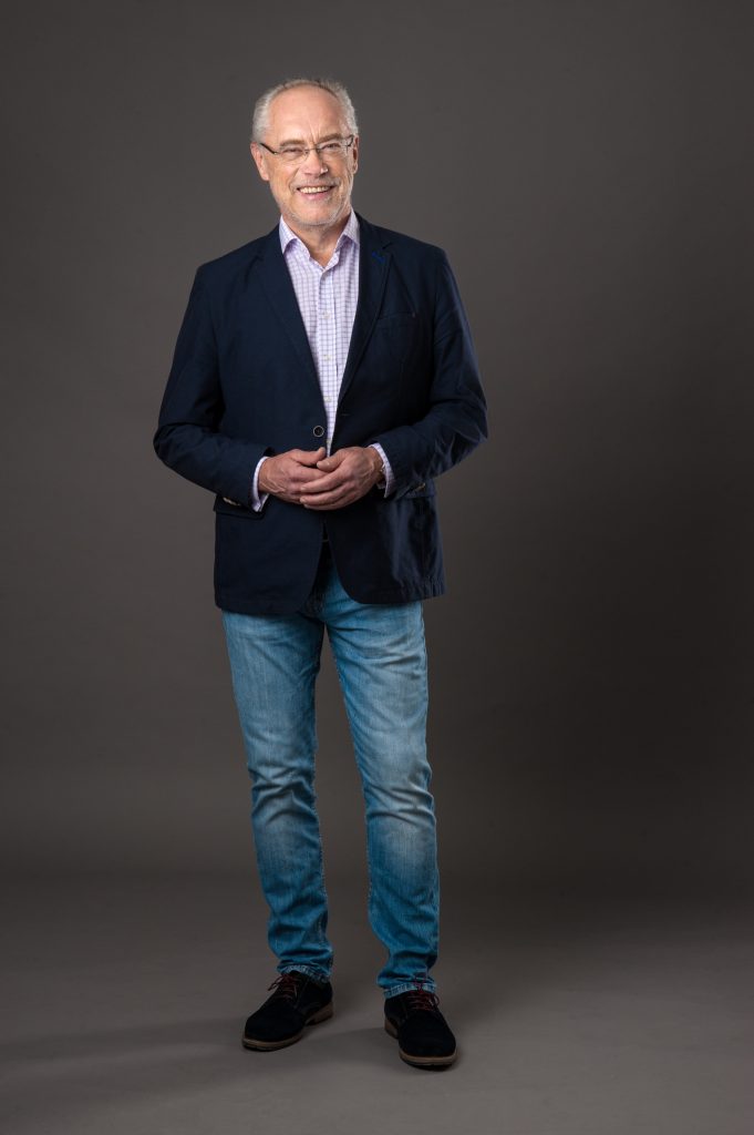 Finanzexperte Michael Vetter stehend