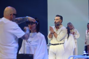 TCC - „Like a Lady“ 22 Menschen auf der Bühne