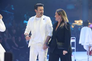 TCC - „Like a Lady“ 16 Menschen auf der Bühne