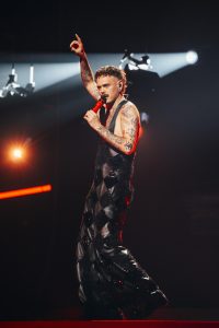 Eurovision Wien 2026 6 Grand-Final-Auftritt: JONAS LOVV singt ‚Ya Ya Ya‘ für Norwegen im Finale des Eurovision Song Contest in der Wiener Stadthalle in Wien (15. Mai 2026)