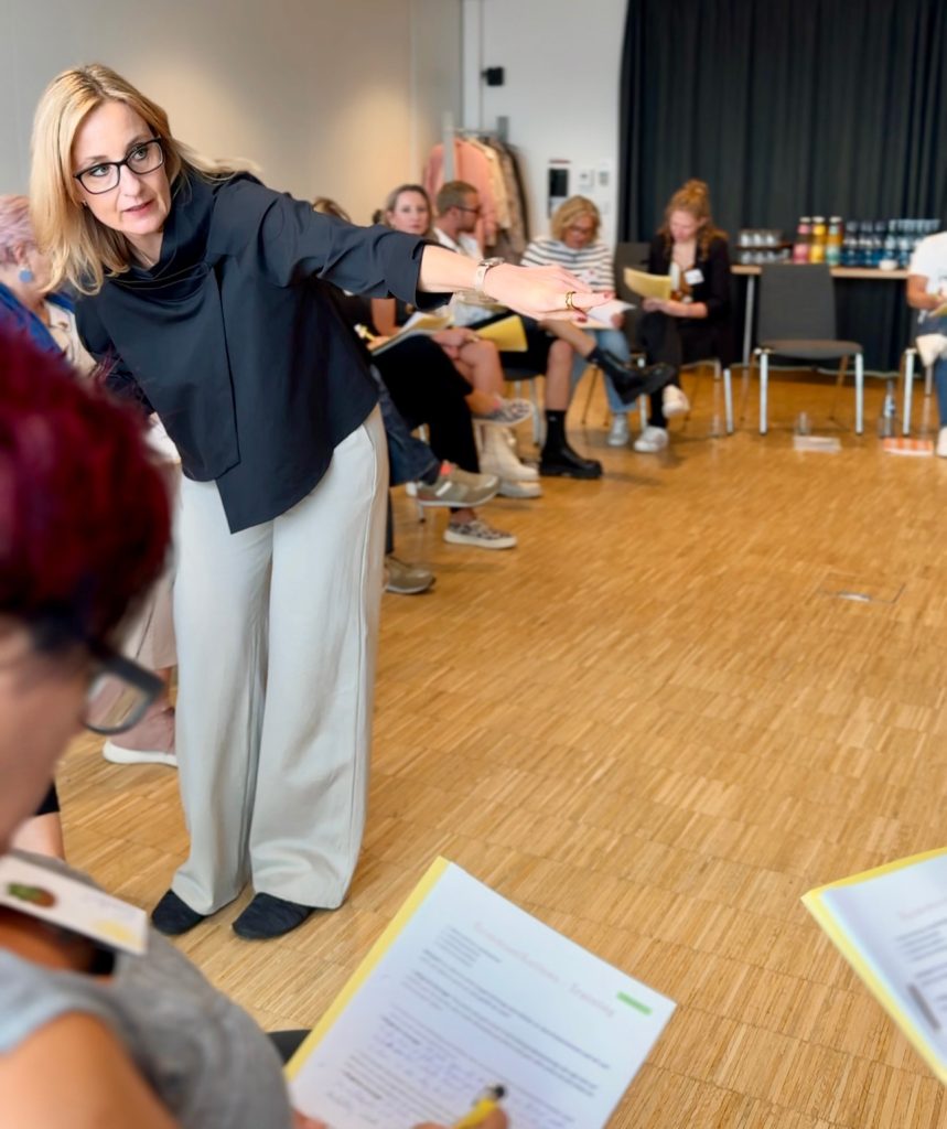 Führung im Friseursalon: Warum Chefs nicht Everybody’s Darling sein können