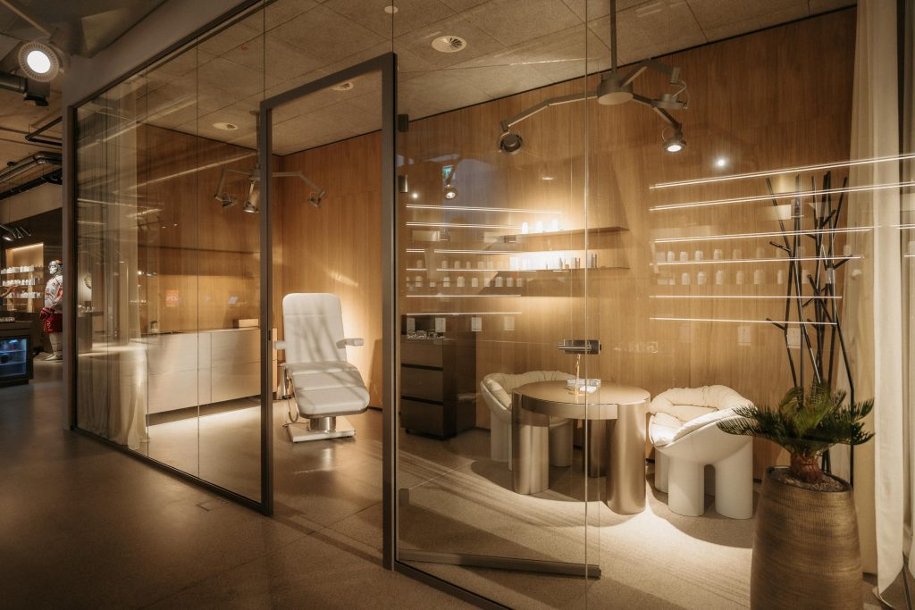 125 Jahre Olymp: Friseur trifft Longevity 1 125 Jahre Olymp: Friseur trifft Longevity