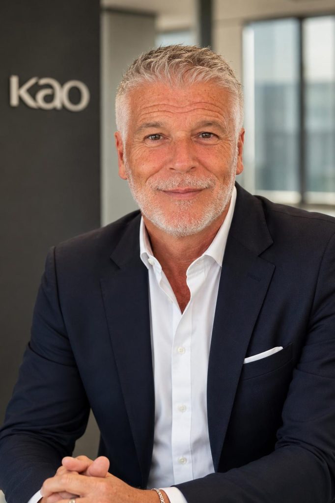 Michael Cramer wird Vice President, Kao Professional Hair and Consumer Care Business, EMEA 1 Michael Cramer wird Vice President, Kao Professional Hair and Consumer Care Business, EMEA